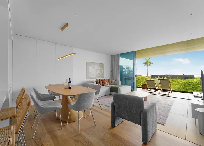 Savoy Luxury פונשל