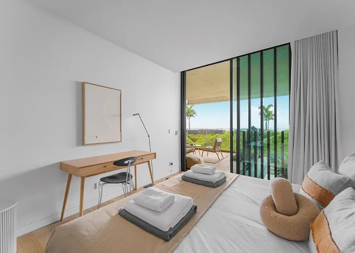 Savoy Luxury * פונשל